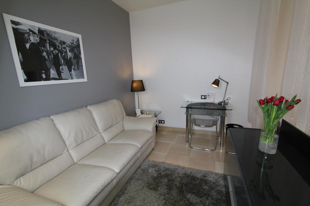 Aparthotel Nice Beach 4*