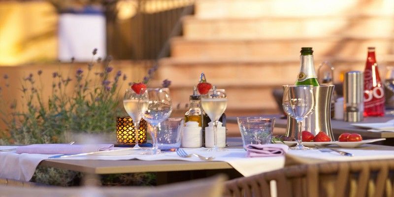 Hotel La Perouse Baie Des Anges 4*
