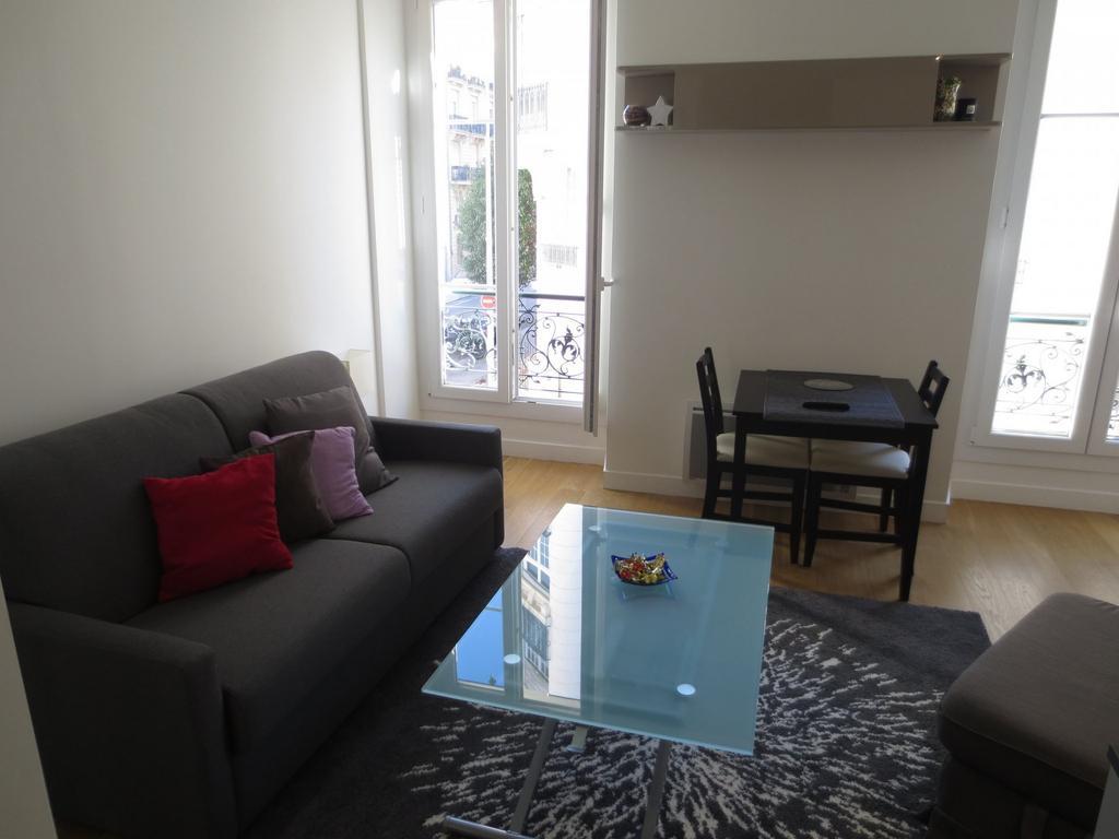 Apartment Apartments Gounod