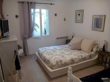 Apartment 6 Bedrooms Seaview House, Old Town Nice