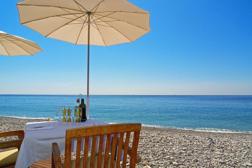 Nice Beach