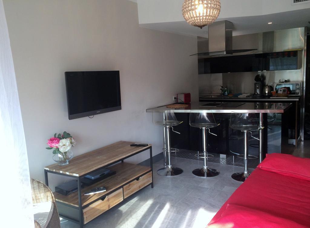 Le Saint Apartment *