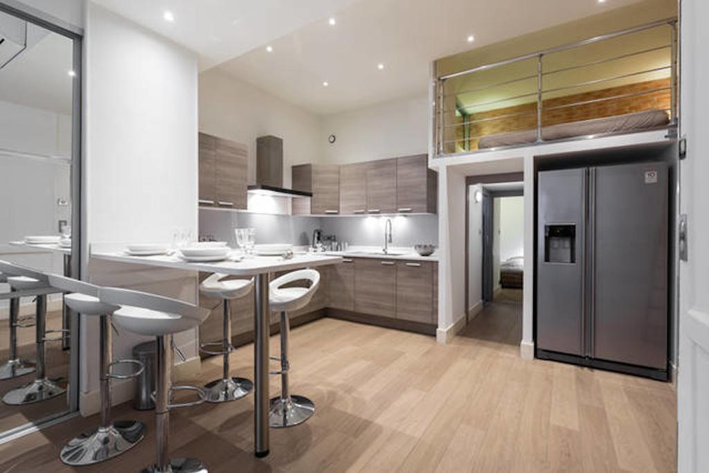 Carre D'or Apartment *