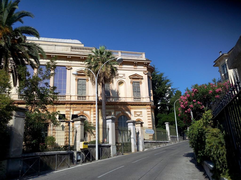 Du Chateau Nice