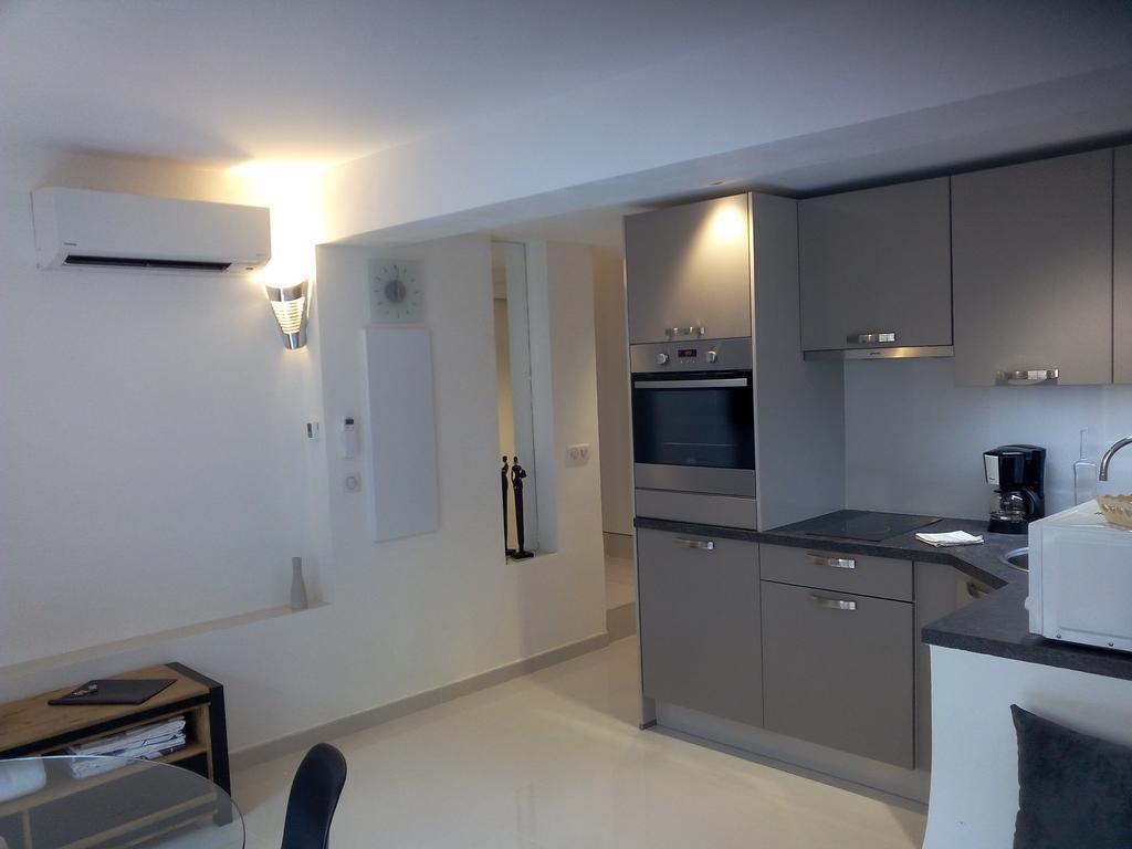 Du Chateau Guest house Nice