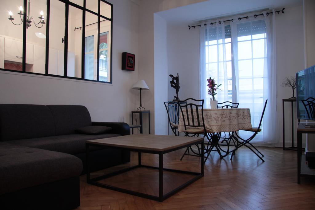 Apartment Square Alziary