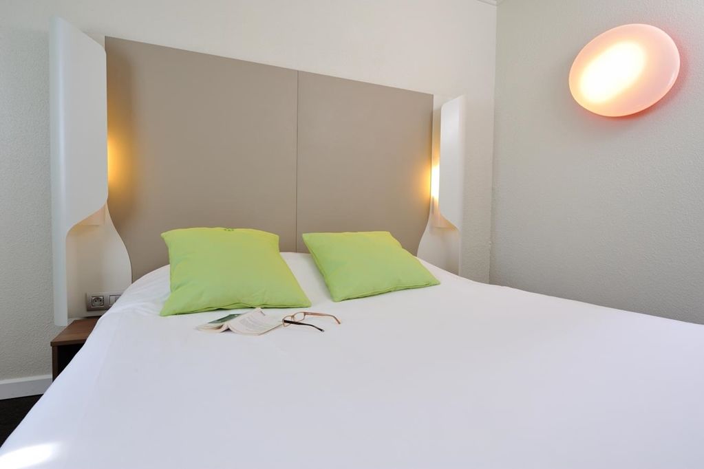 Campanile Aeroport Hotel