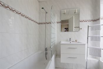 Aparthotel Ajoupa Nice