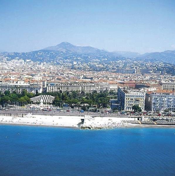 Hotel Paradis 2*