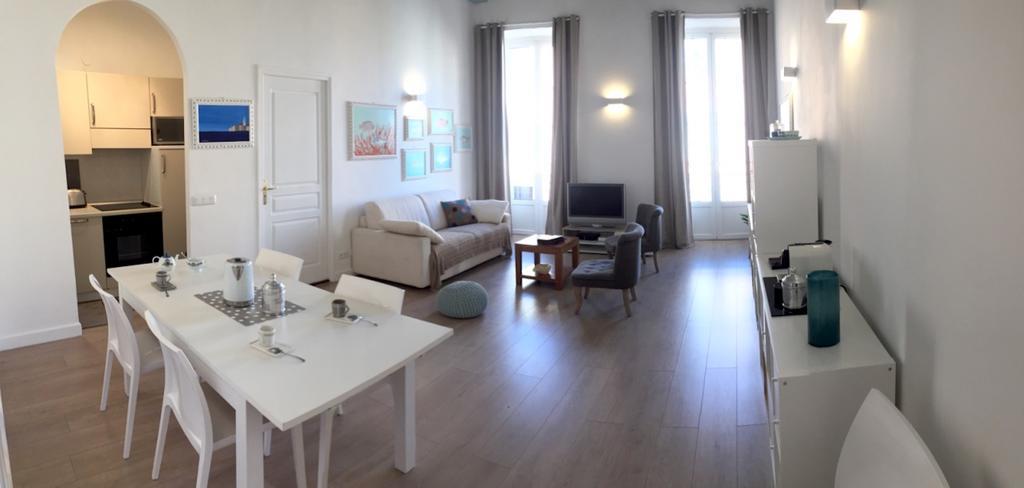 2 Bedrooms In Central Location On The Famous Place Massena Apartment *