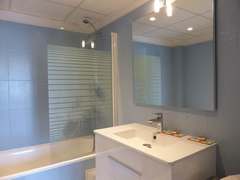 Aparthotel Ajoupa 2* Nice