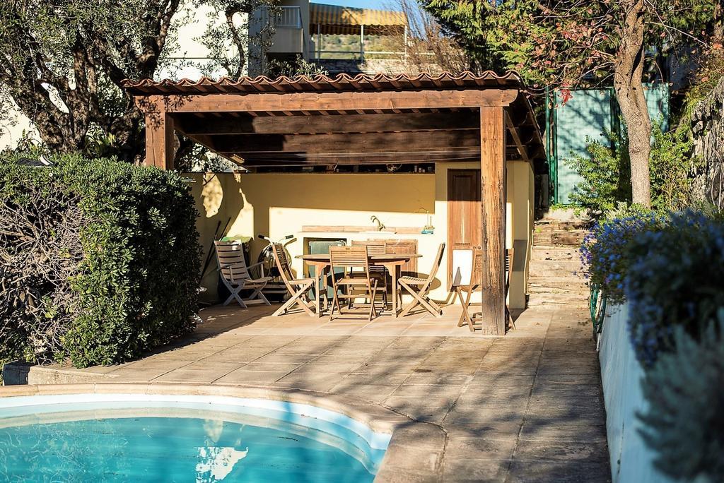 Villa 12 *