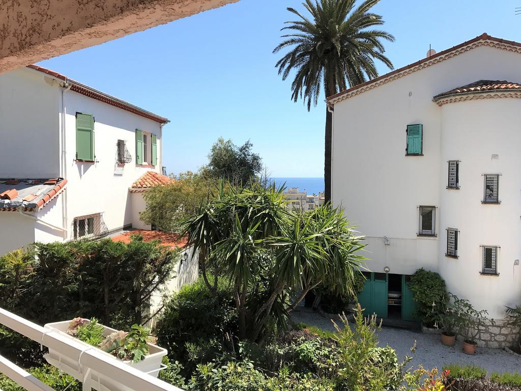 Rond-point Apartment