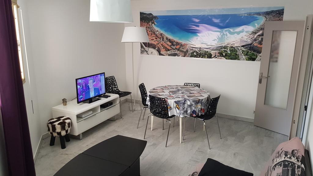 3 Pieces Sonice Au Centre De Apartment