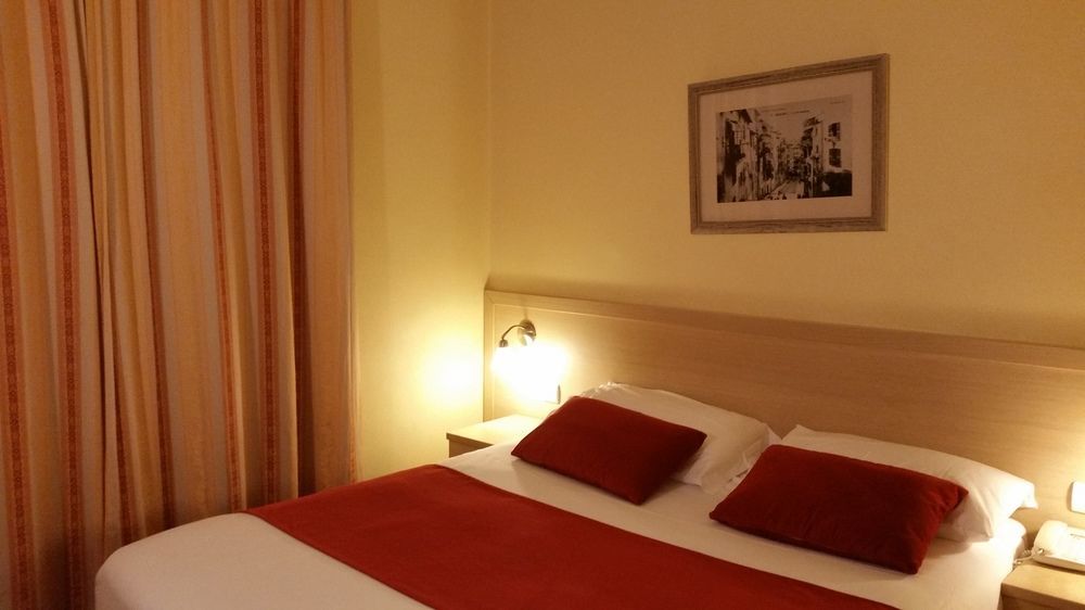 Les Cigales Hotel Nice