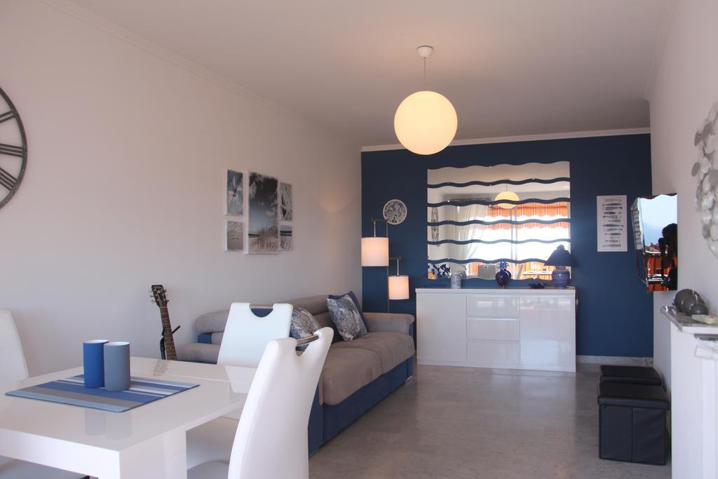 Le Moonlight Apartment *