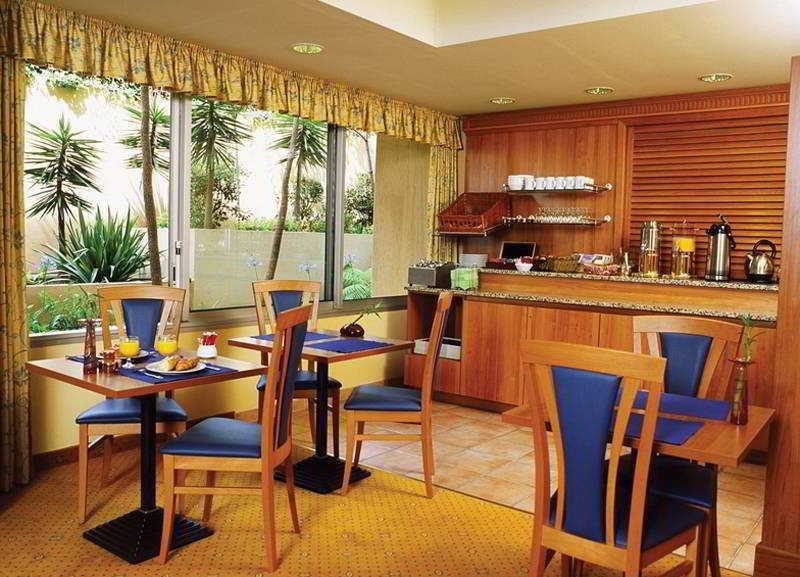 Residhome Promenade Aparthotel 3*