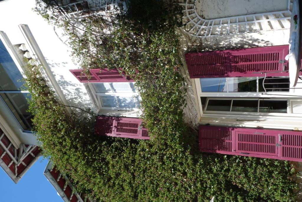 Castel Enchante Bed & Breakfast *