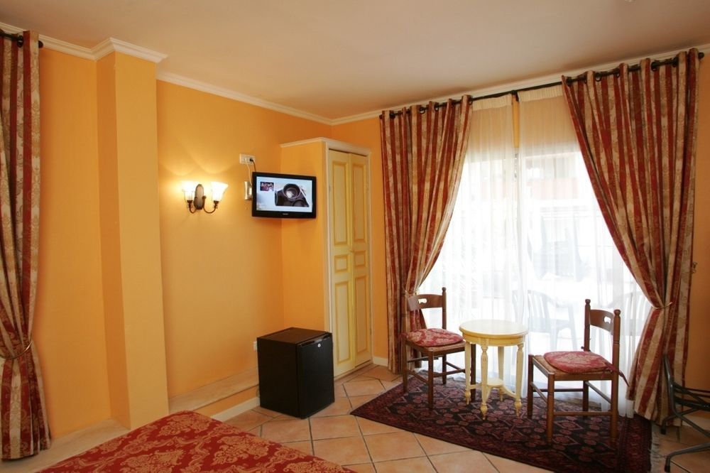 Hotel La Petite Sirene Nice