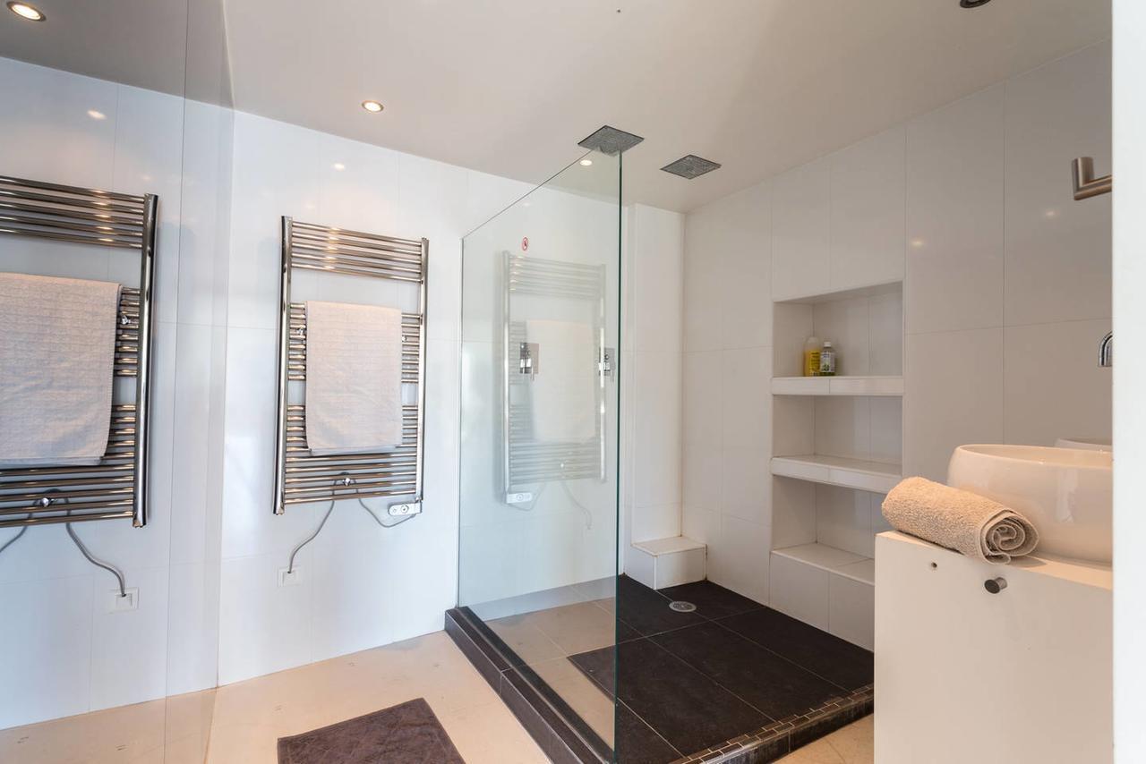 Ross 5- F2, Lumineux, Balcon, Loft, Clim, Vieux-nice * Nice