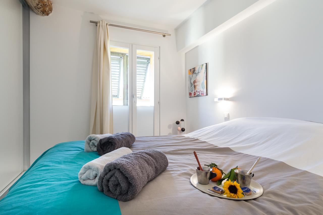 Ross 5- F2, Lumineux, Balcon, Loft, Clim, Vieux-nice