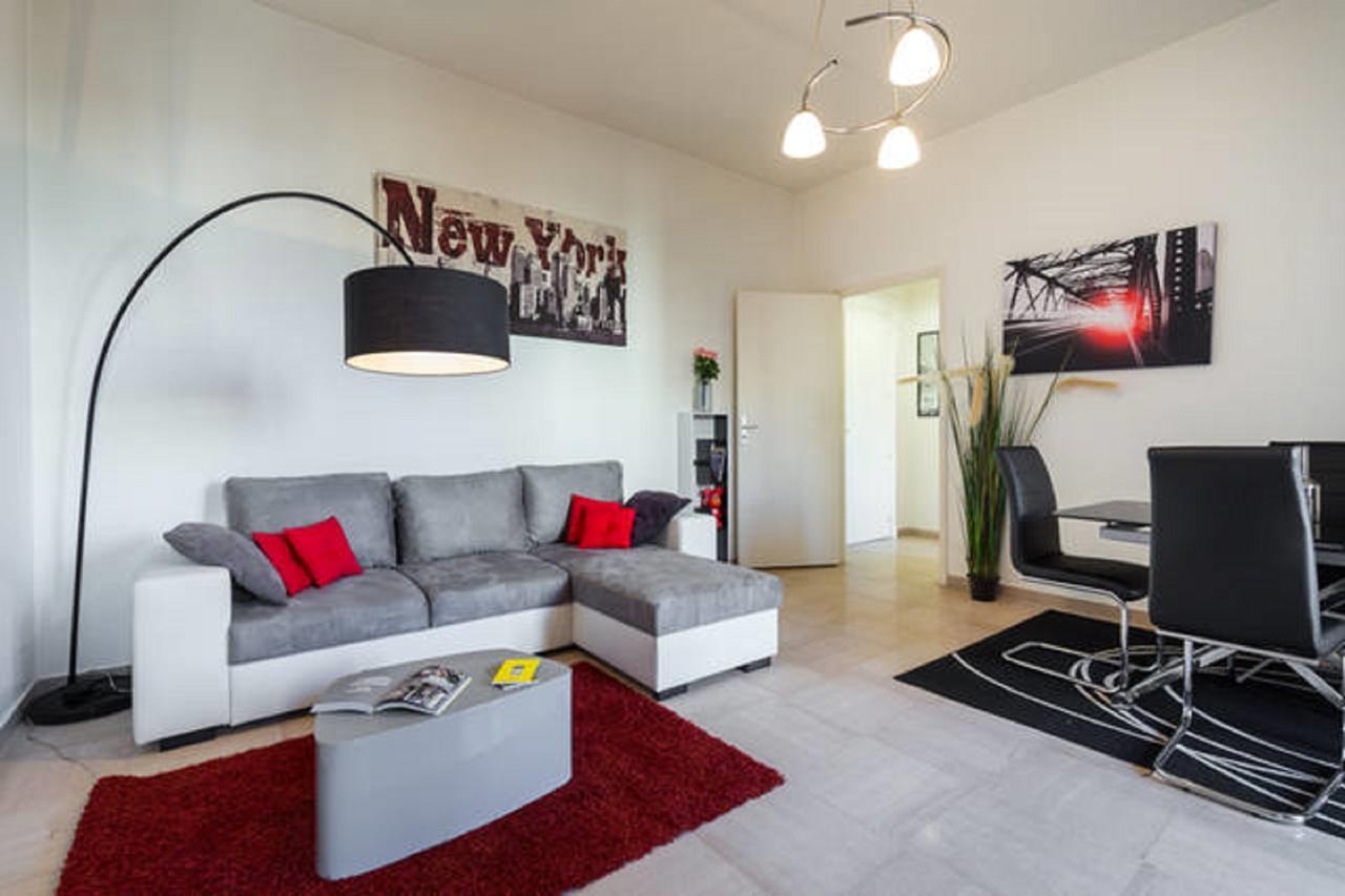 Grand H -f2, Face Vieux- Nice, Terrasse, Ascenseur, Climatisation, Terrace - Center * Nice