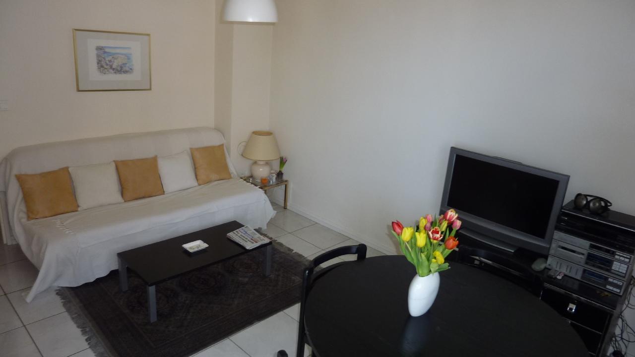 Apartment Estienne D'orves