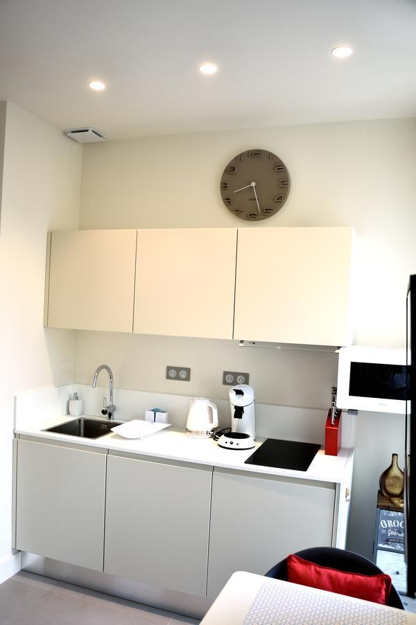 22 Apartment *