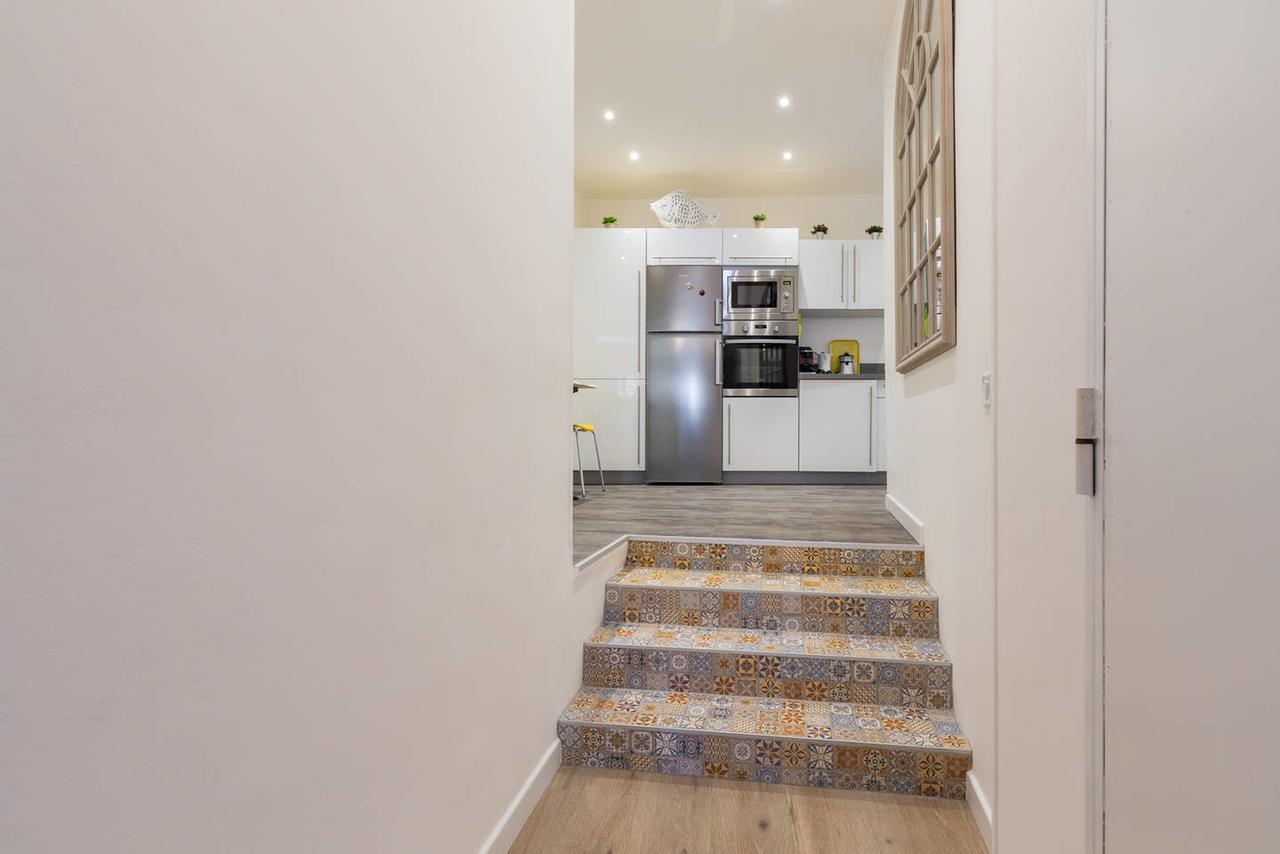 Barillerie - Loft Moderne, Face Mer, Vieux-nice. Apartment Nice