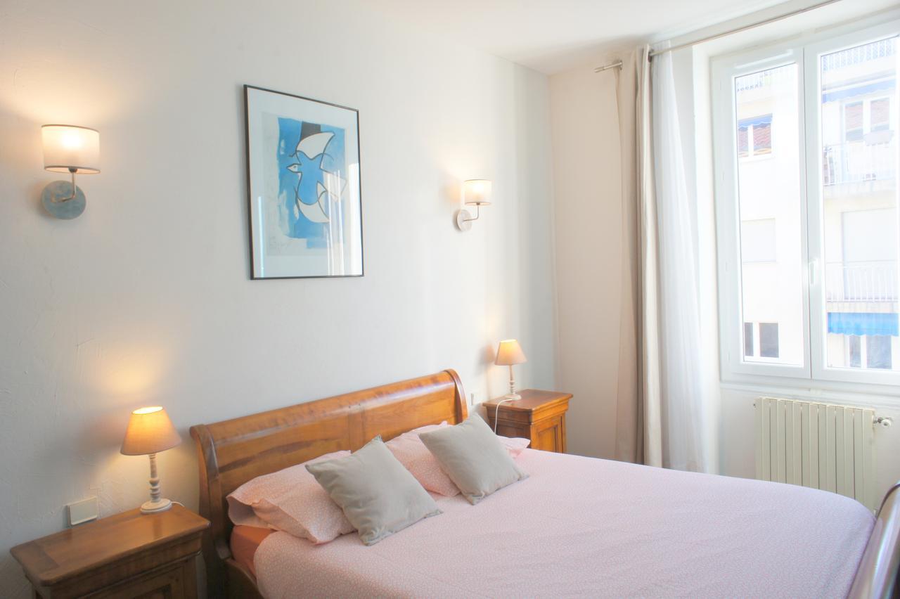 4 Pieces Vieux Garibaldi