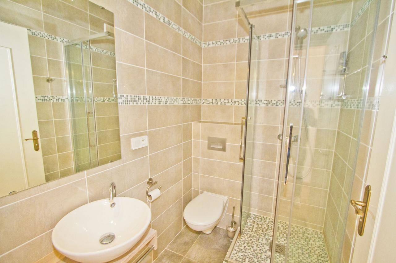 Promenade Holiday - Versailles Promenade Apartment