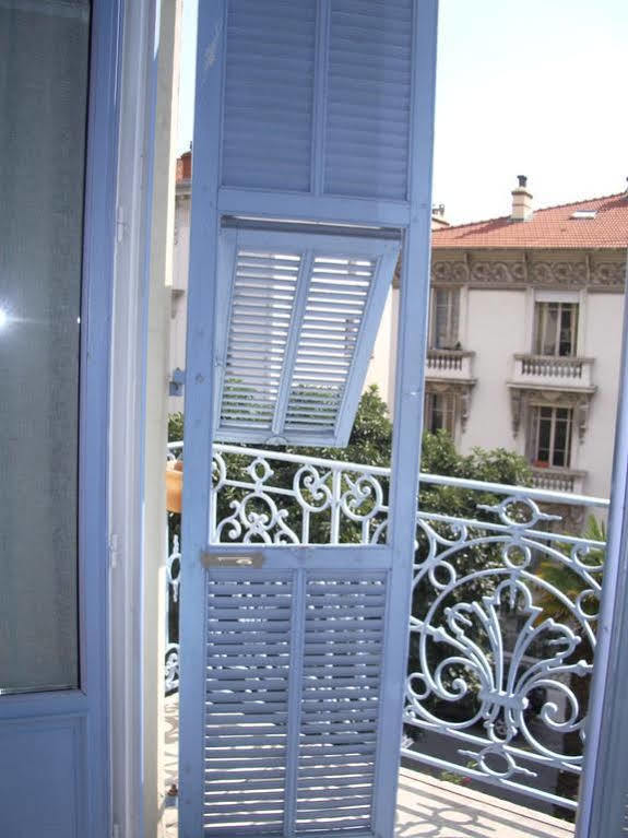Hotel Saint Hubert 2*