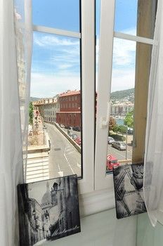 Le Splendida Harbor View
