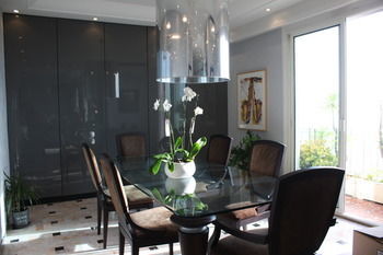 Le Baie Des Anges Apartment *