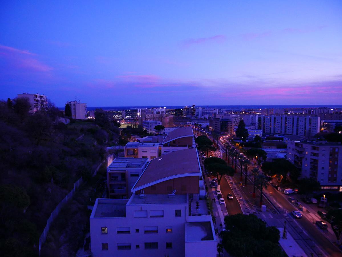 Apartment Rooftop 8 Personnes Grande Terrasse Avec Parking Quartier Aeroport Nice