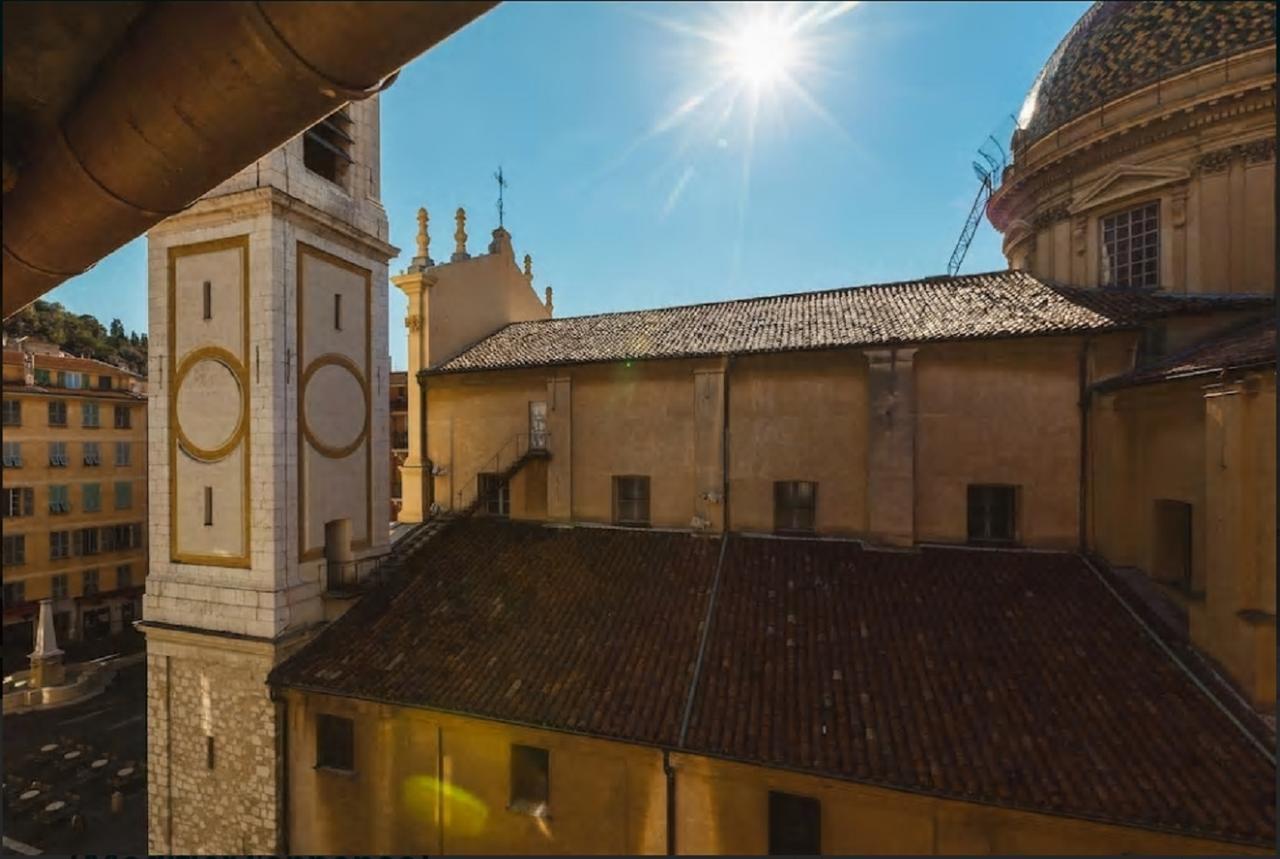 Renting - Colonna - Place In Old Town Apartment