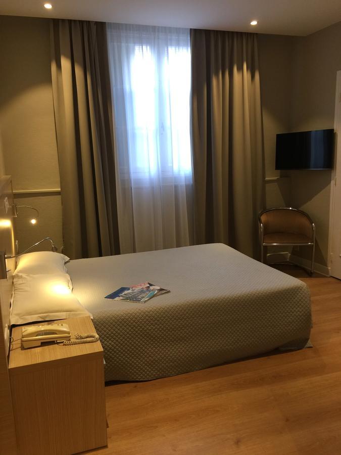 Hotel Ambassador