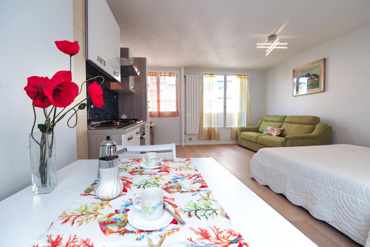 Blue Lagon Five Stars Holiday House Apartment Nice