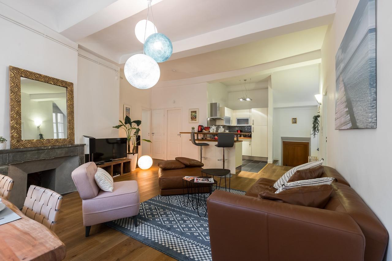 Pref 2 - F4 - Vaste Et Bourgeois ,3 Chambres, Ascenseur, Vx-nice Nice