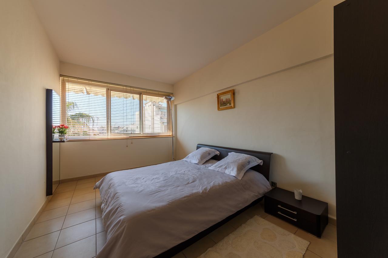 Avenue Des Fleurs Apartment