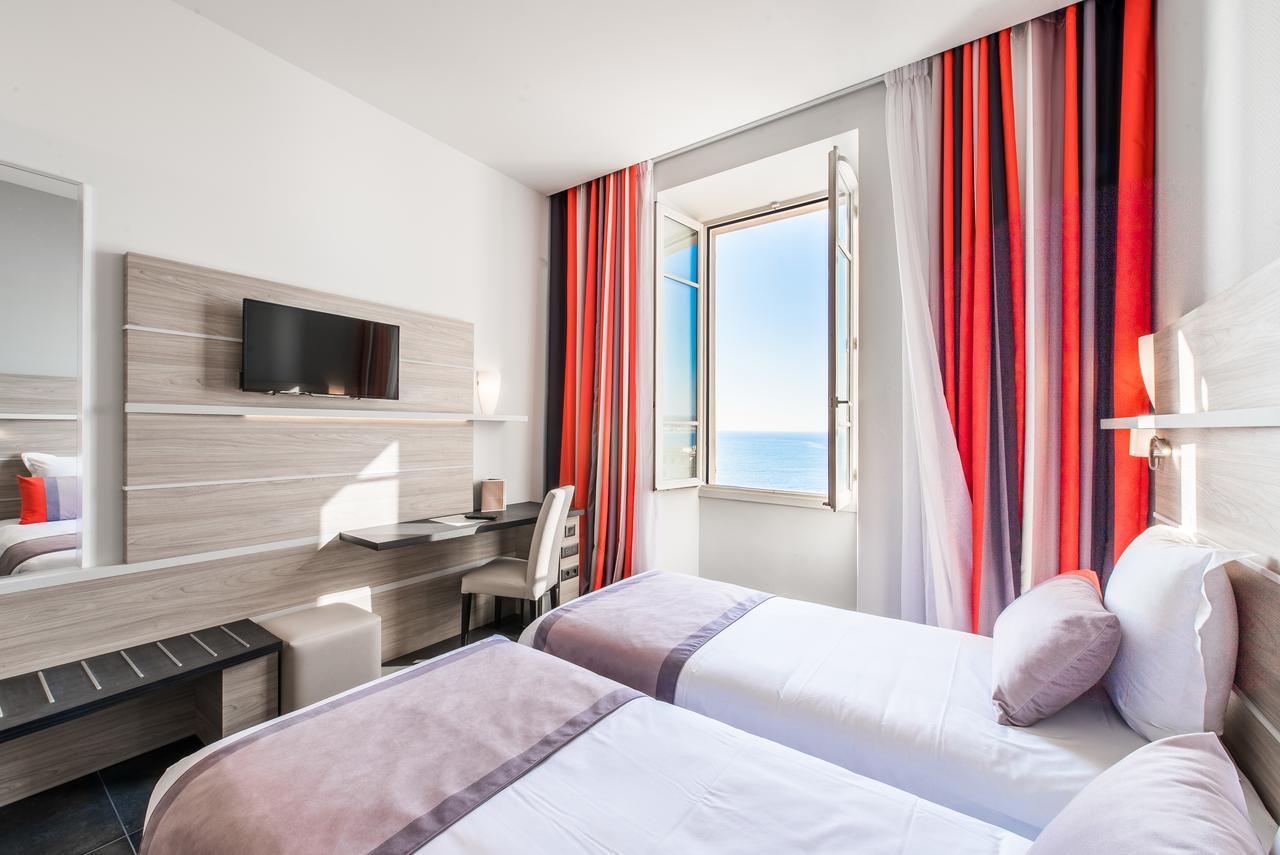 Le Saint Paul Hotel