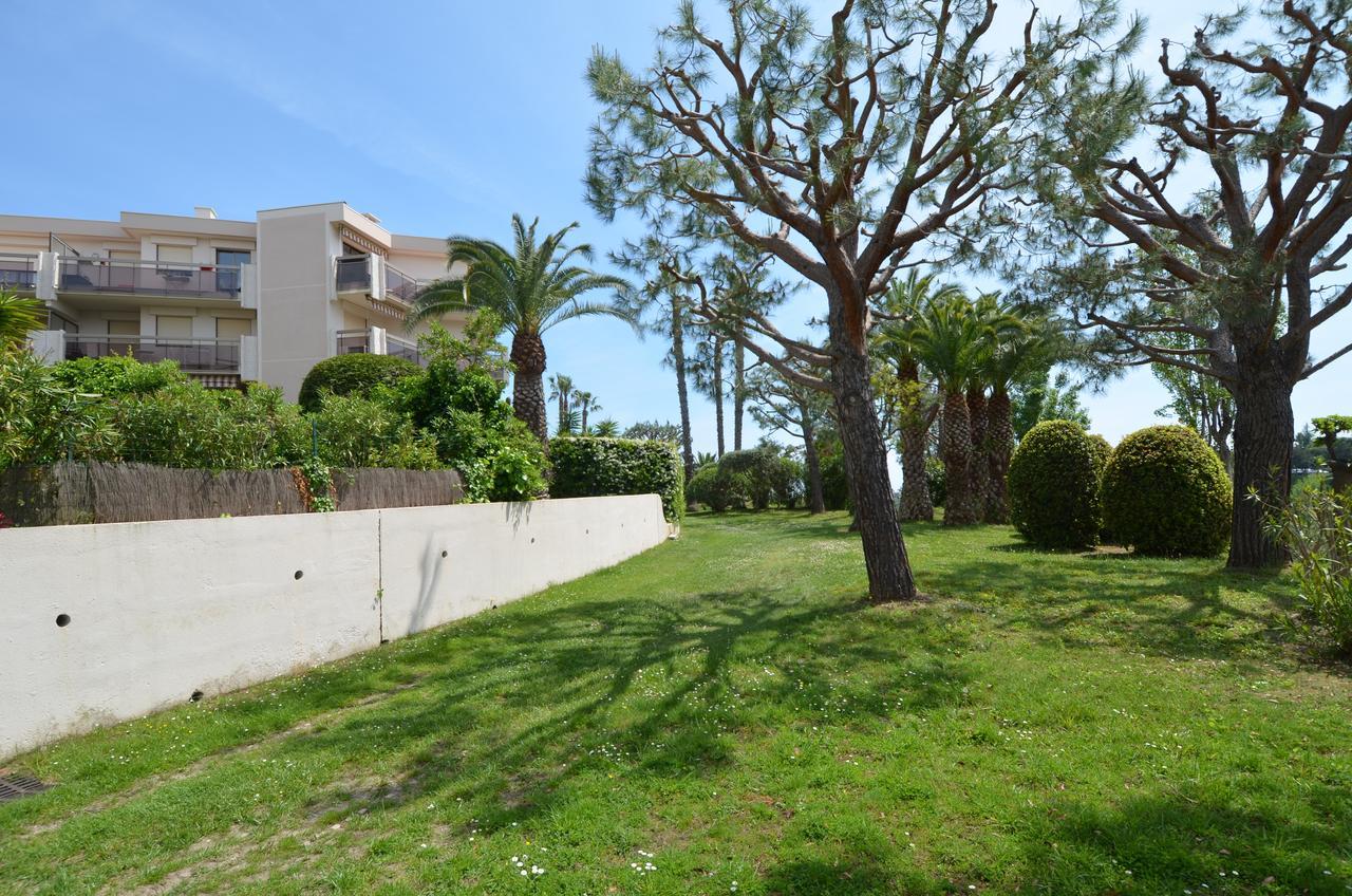 Apartment 6 Personnes Avec Terrasse Et Piscine Quartier Fabron A Nice