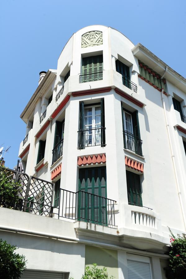 St Genevieve Five Stars House *