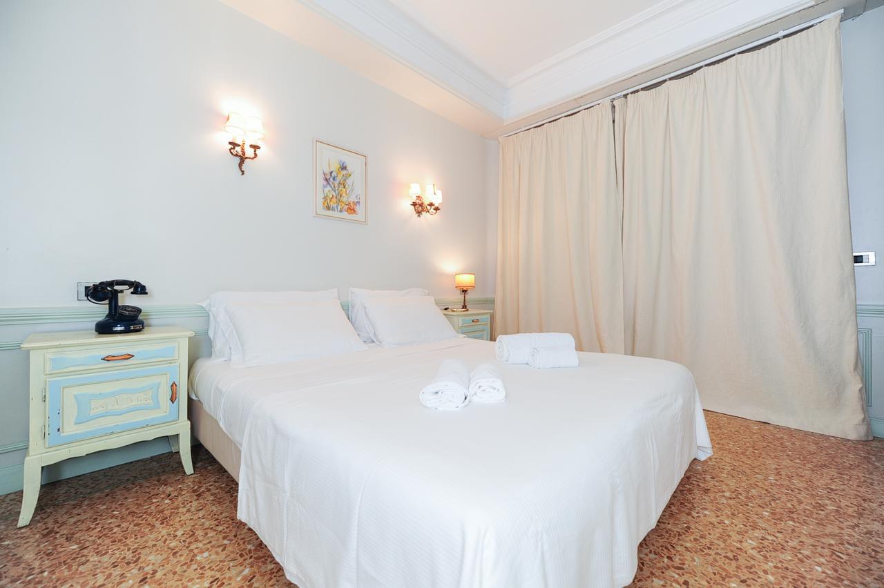 Apartment Le Royal Res. Negresco Five Stars House *