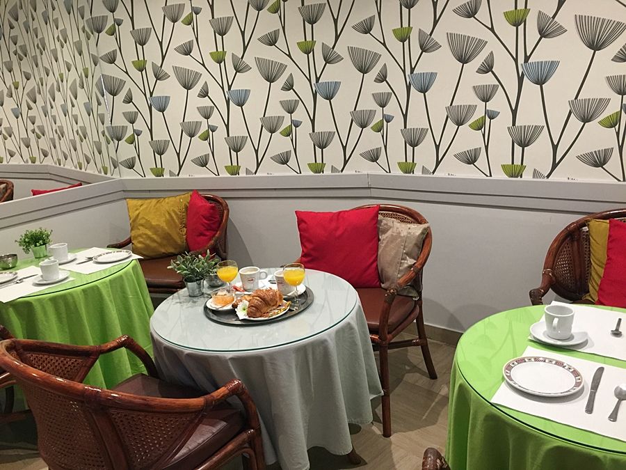 Ambassador Hotel 3*