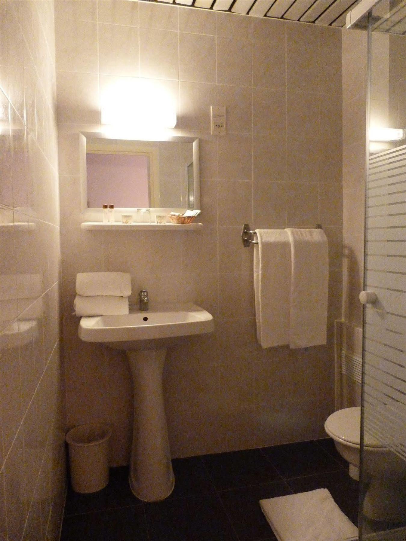 Annexe Hotel
