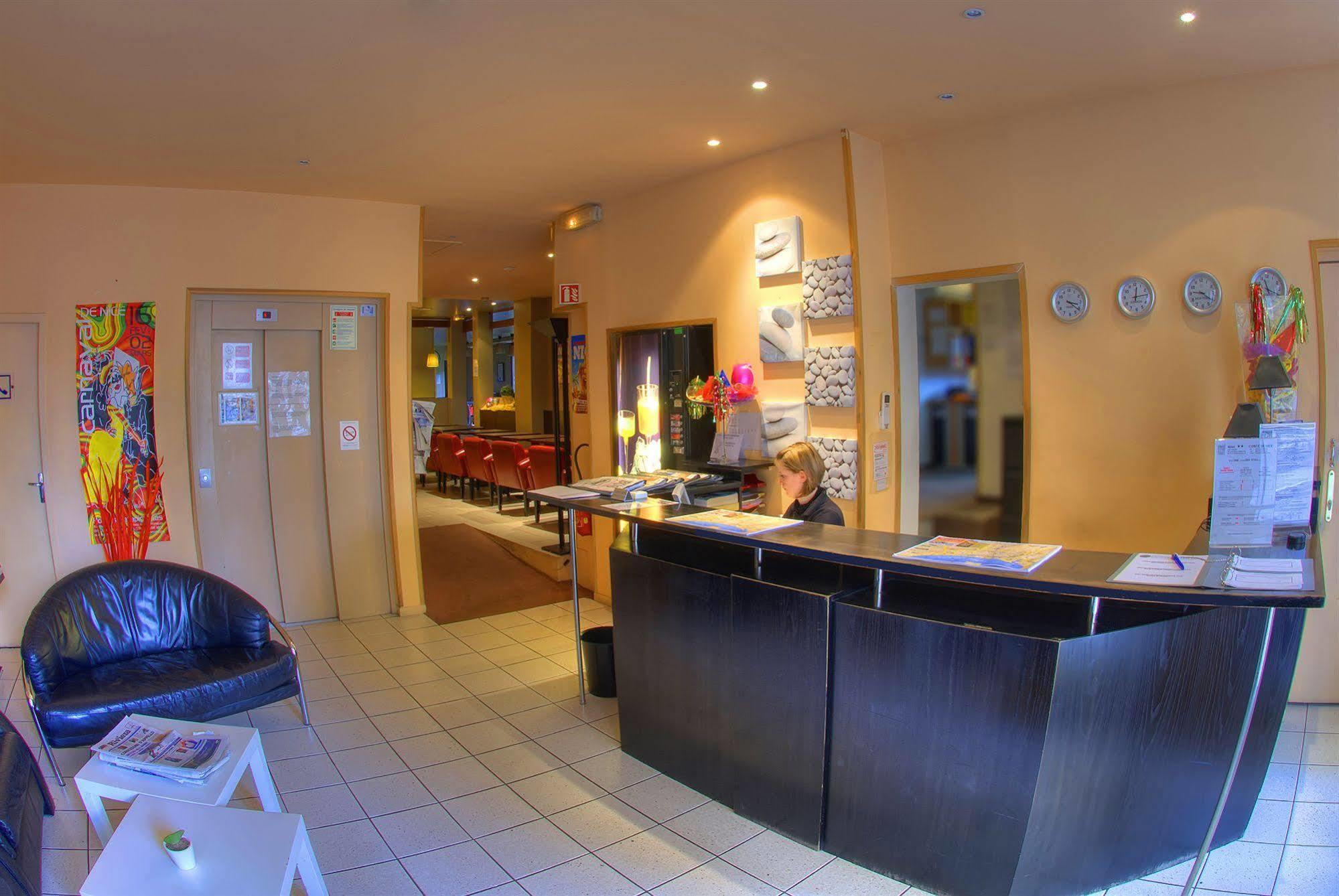 Comte De Aparthotel 2*