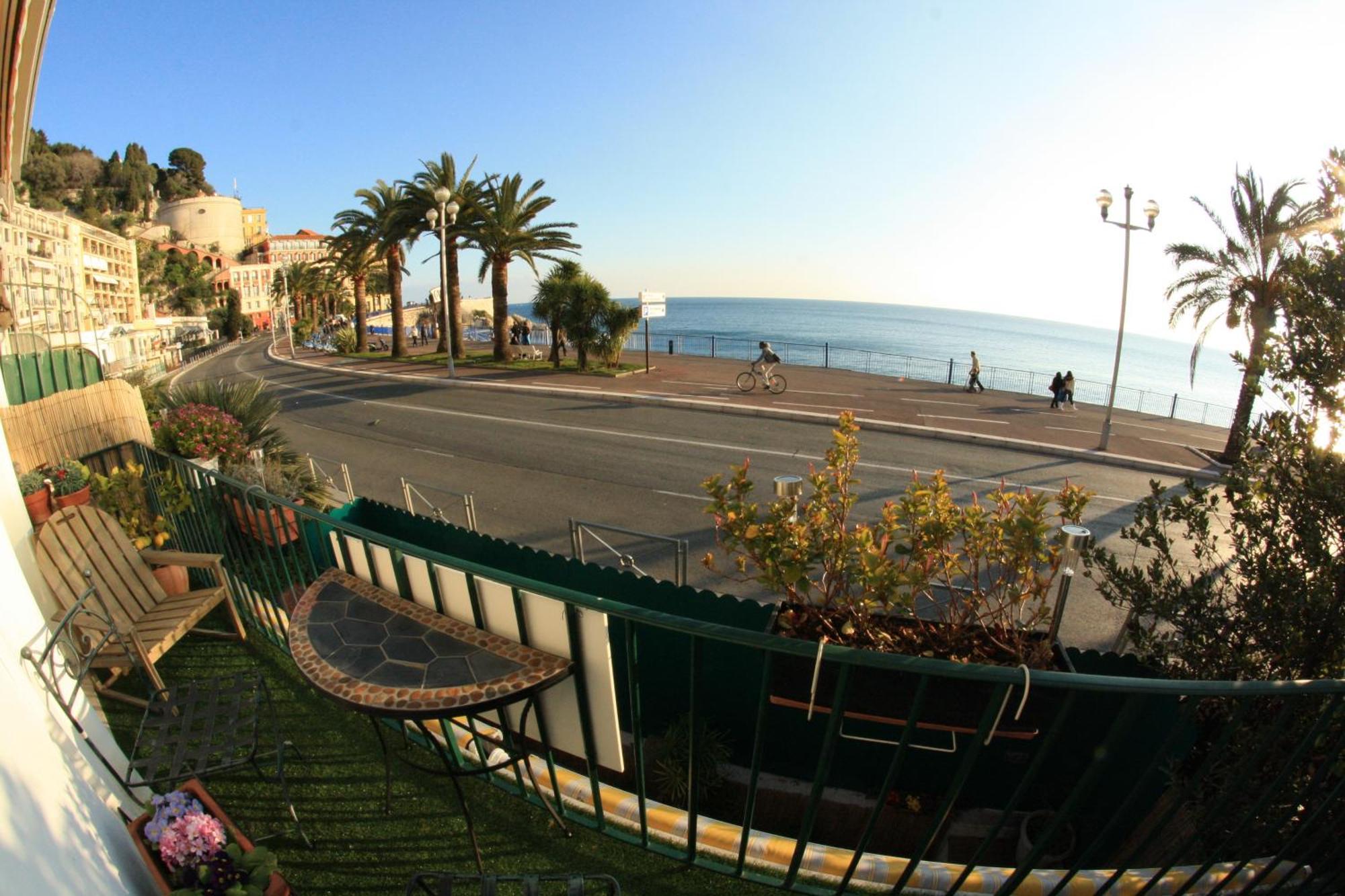 6 Bedrooms Seaview House, Old Town * Nice