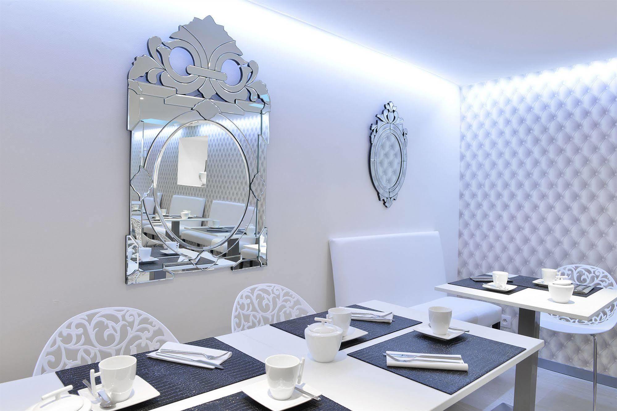 La Victor Hugo Hotel