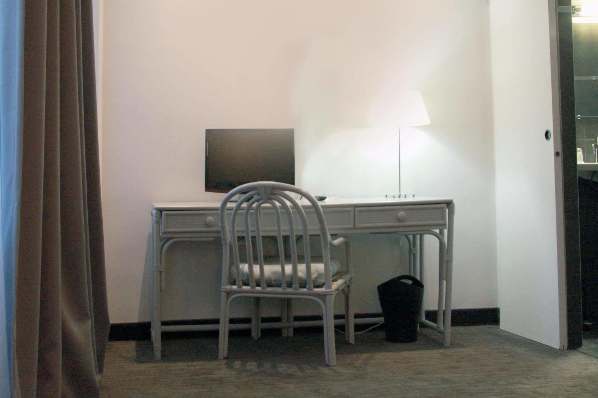 Carlton Nice, Fully Renovated